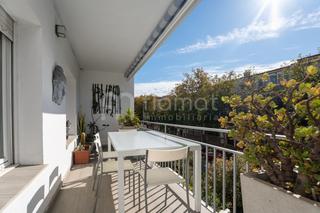 Pis  De pau casals. Piso en venta de 4 habitaciones en roses