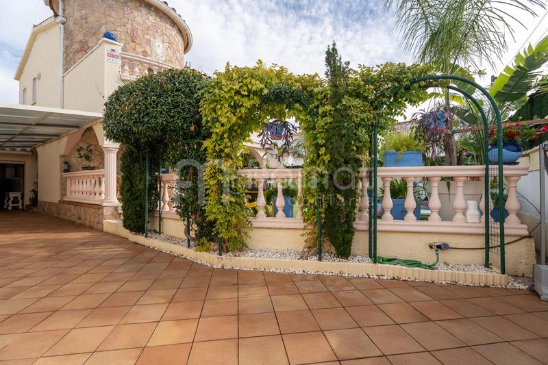 Foto 1b26912d-65e2-4bd1-a069-3d89501d58eb. Haus mit pool in Moxó - Sant Mori Empuriabrava