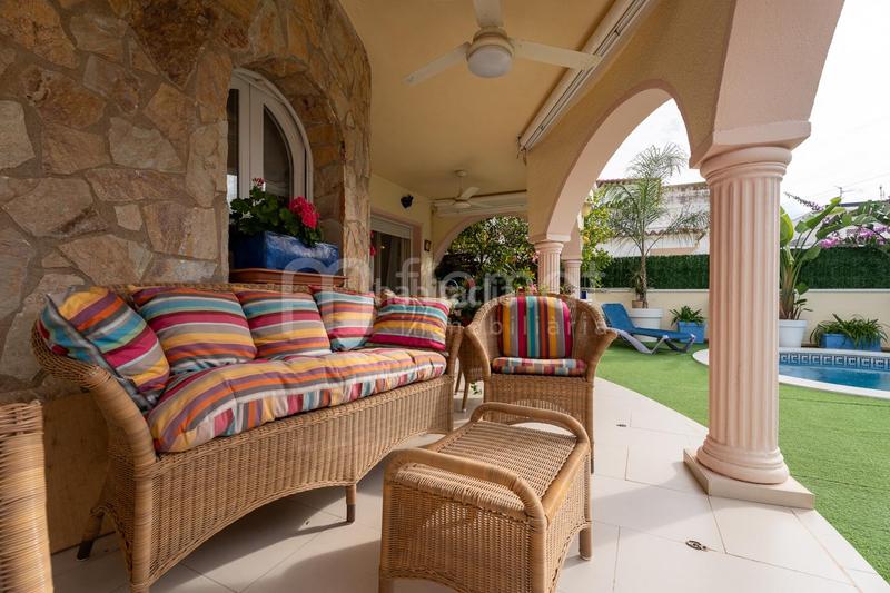 Foto 441c9820-9d88-47df-a18e-640ff8db5d9b. Haus mit pool in Moxó - Sant Mori Empuriabrava