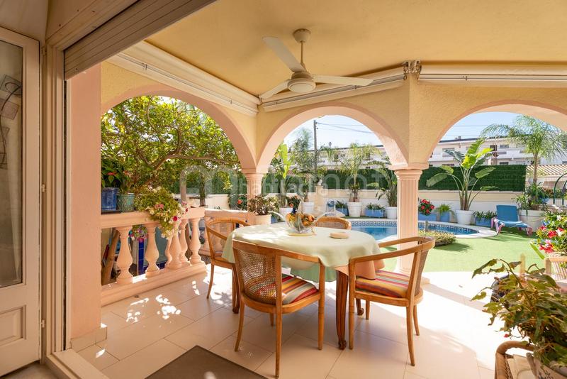 Foto 5ea8ff43-2b29-4d7d-8508-a975fcbf96d4. Haus mit pool in Moxó - Sant Mori Empuriabrava