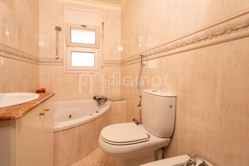 Foto caf4f944-2a29-4e08-9e7f-f9b8af7e61a3. Haus mit pool in Moxó - Sant Mori Empuriabrava