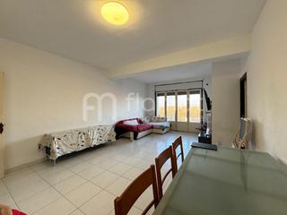 Appartement  Marignane. Amplio piso piso de cuatro habitaciones