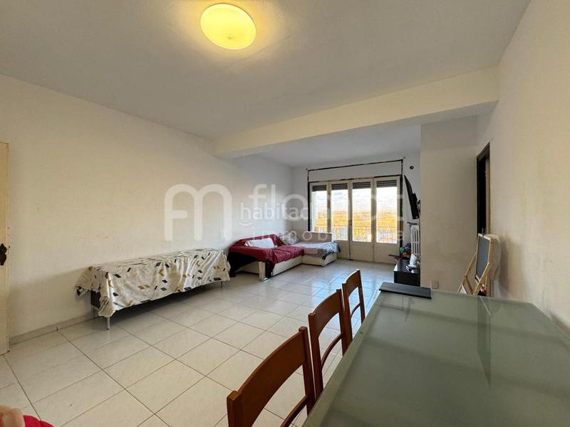 Foto 00c265ad-5c15-482a-90bb-11bfb1d4fecf. Piso amplio piso piso de cuatro habitaciones en Eixample-Horta Capallera Figueres