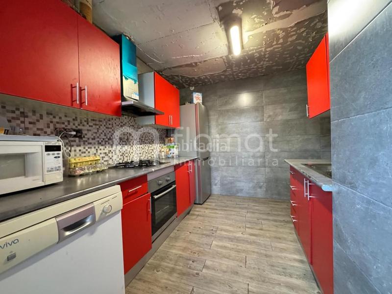 Foto 533559c2-8f69-4108-9270-595787511a34. Piso amplio piso piso de cuatro habitaciones en Eixample-Horta Capallera Figueres