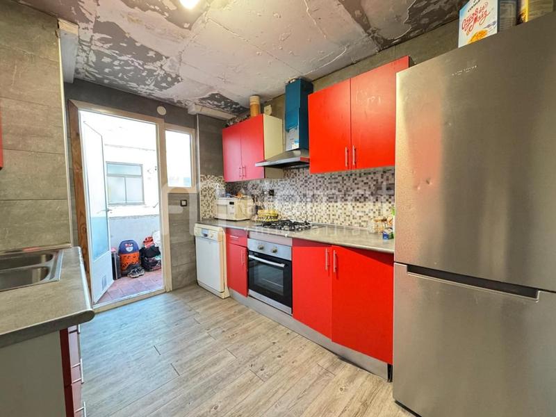 Foto 9a57a07a-eb9b-4a49-b547-f7f7e695b314. Piso amplio piso piso de cuatro habitaciones en Eixample-Horta Capallera Figueres