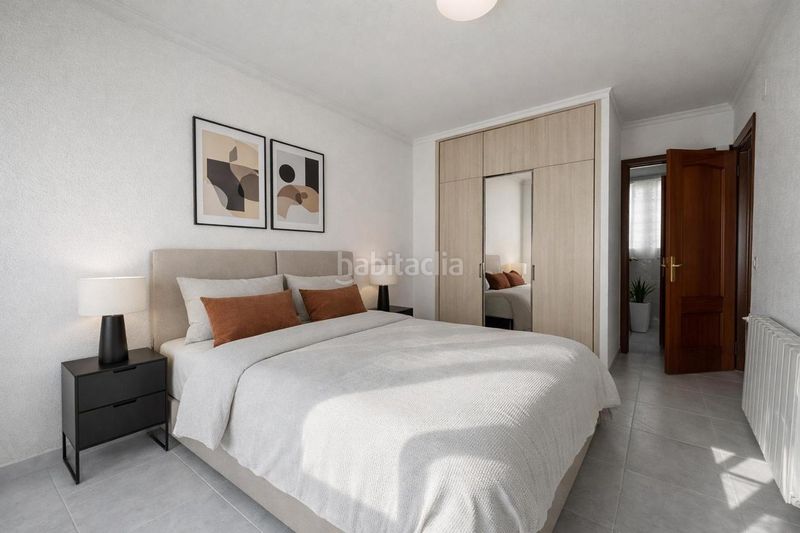 Foto 86c59541-bc33-4817-8093-175816e5ba78. Pis a Centre Roses