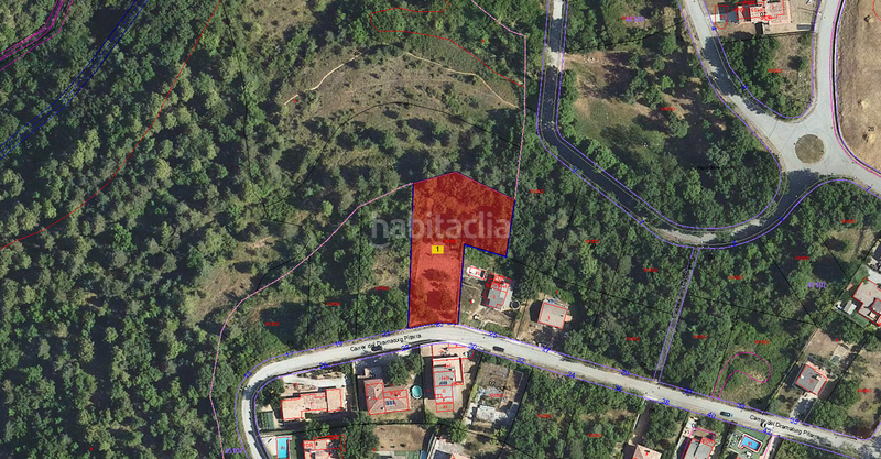 Foto b2cda4de-a291-40f4-a375-329bfb317682. Terreny residencial a Moià
