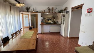 Pis  Barcelona. Amplia vivienda con dos terrazas y gran salón con chimenea en el