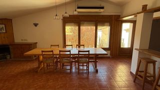 Etagenwohnung  Barcelona. Amplia vivienda con dos terrazas y gran salón con chimenea en el