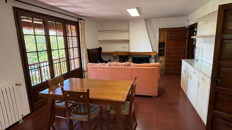 Foto 804b25b0-bc6b-4208-8808-81c9a3e6d3e6. Lloguer casa amb calefacció a Moià