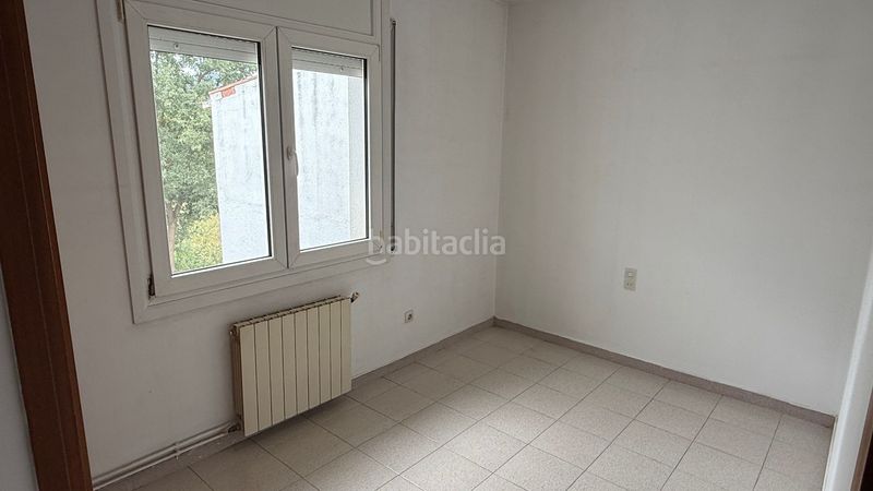 Foto 9758df34-0bc8-4914-9afe-f0ff107b0ae1. Casa adossada amb calefacció a Moià