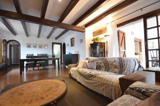 Xalet  Carrer de pedralta. Chalet en una sola planta con jardn a nivel