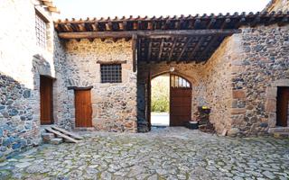 Masia  Gip-6821. Masía con encanto, rodeada  de bosque y privacidad