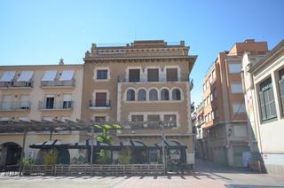 Edifici a Centre. Edificio emblemático