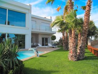 Chalet  Carrer orenetes. Chalet de obra nueva