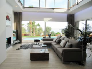 Chalet  Carrer orenetes. Chalet de obra nueva