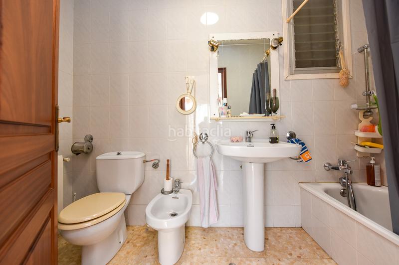 Foto 59b28845-5c1c-4afe-b13a-2c7575528488. Casa amb calefacció a Eixample Sant Feliu de Guíxols