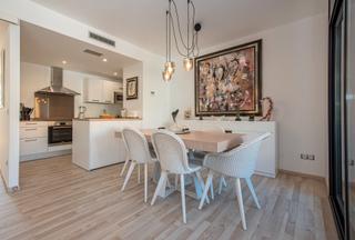 Pis a Centre-Platja. Piso en el centro de playa de aro