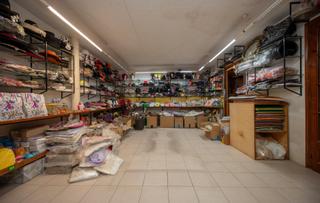 Local Comercial a Eixample. Local en el centro del pueblo