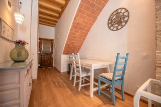 Haus in Eixample. Casa reformada, dividida en 2 pisos independientes