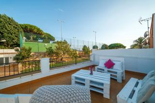 Location Appartement  Carrer de trafalgar. Alquiler temporada de invierno, con terraza de uso privado