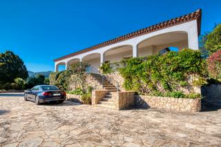 Masia a Mas Trempat-Sant Amanç-Casa Nova. Exclusiva villa con vistas panorámicas al mar y a la montaña