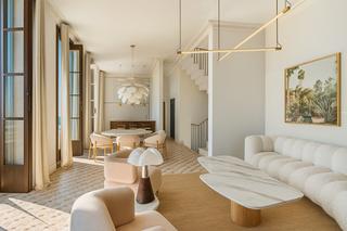 Reihenhaus in Eixample. Casa al centre amb encant