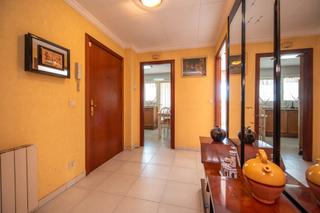 Piso en Vilartagues-Tueda de Dalt. Vivienda de 3 habitaciones cerca de todos los servicios