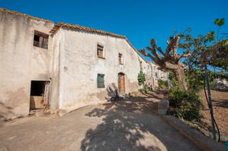 Masa en Castell dAro. Masia histrica a castell daro