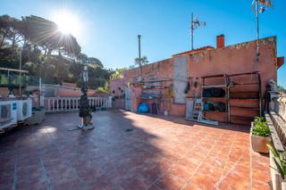 Maison jumelée à Volta de l´Ametller. Casa a 5 minutos del centro