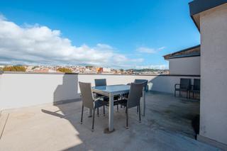 Casa  Carrer de pecher 7. Casa sostenible con 2 apartamentos, muy cerca del centro a pie