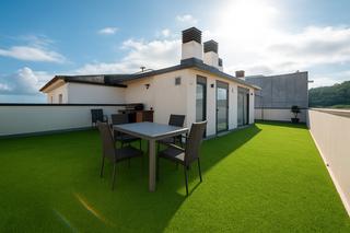 Maison dans Carrer de pecher 7. Casa sostenible con 2 apartamentos, muy cerca del centro a pie