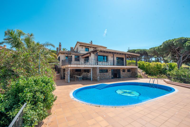 Foto 2b4c3f4c-00fe-496b-ab2e-5bd68ef9e90a. Alquiler chalet  de lujo con increíbles vistas en Sant Feliu de Guíxols