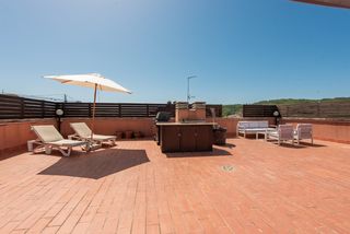 Àtic  Carrer de miquel boera 56. Piso con parking, licencia turística y terraza privada
