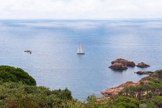 Xalet  Carrer de par�s. Chalet con vistas al mar, dentro del publo de sant feliu de gu�x