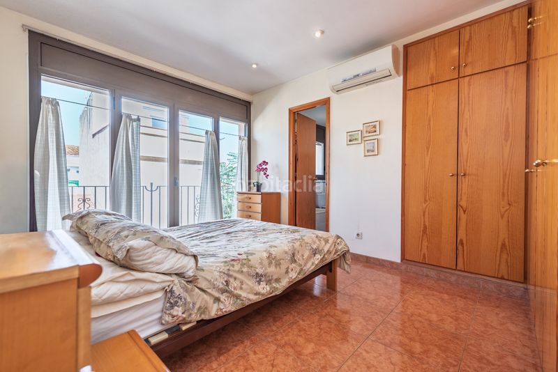 Foto 5f9e1cd2-bce9-4e6e-bdff-828cca62fe97. Piso en carrer d'antoni de capmany 40 un ático que lo tiene todo, tranquilidad en el centro con gran terraza en Sant Feliu de Guíxols