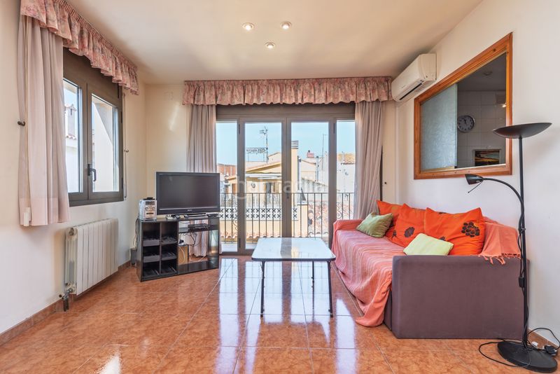 Foto b5b31b8d-846b-4db6-a08d-b534a79b4bfe. Piso en carrer d'antoni de capmany 40 un ático que lo tiene todo, tranquilidad en el centro con gran terraza en Sant Feliu de Guíxols