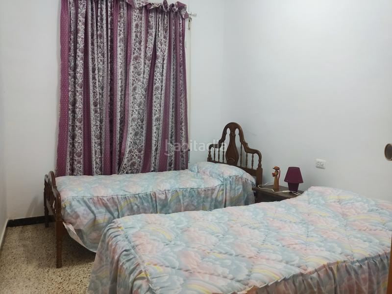 Foto 0ddc49e7-a629-4d38-b210-c54fc213d1d7. Chalet with fireplace parking in Sénia (La)