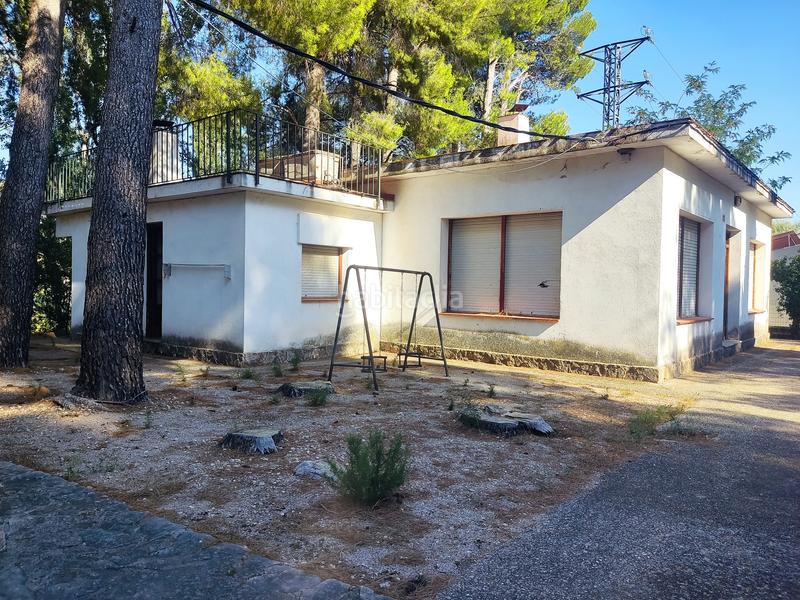 Foto 38a992b0-a291-46b8-894d-d4e2e9497168. Chalet with fireplace parking in Sénia (La)