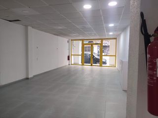 Rent Business premise  Calle de la costa brava. Local comercial en alquiler  oportunidad única en el corazón de
