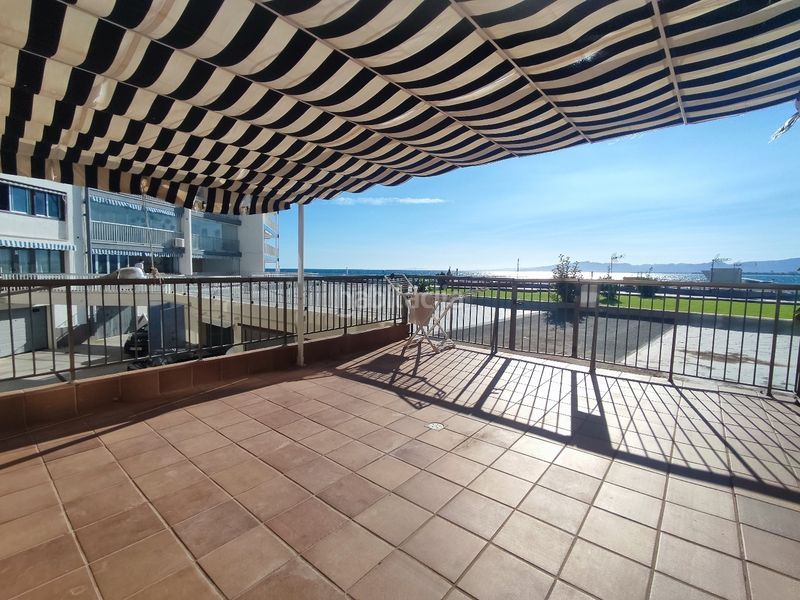 Foto 5d51184b-f5d0-4469-9da0-de50242ac70a. Apartament amb aparcament a Mar i Camp - Platja dels Capellans Salou