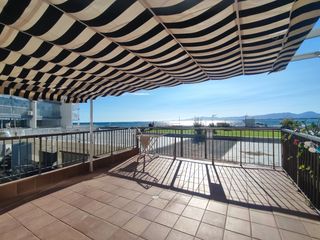 Piccolo appartamento  Calle de brussel�les. Oportunidad �nica con vistas al mar en salou! .