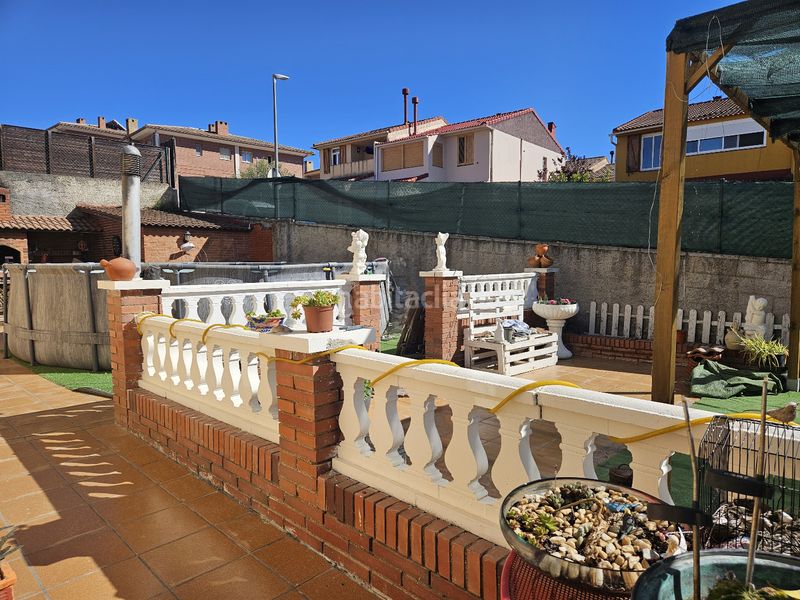 Foto abde00d0-69c4-437c-934d-56c9e2c6f5da. Xalet a Pallaresos (Els)