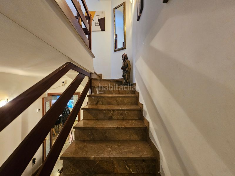 Foto 1eaff0a3-6be2-4eea-a42b-d92972ea3dd8. Casa aparellada amb aparcament piscina a Centre Reus