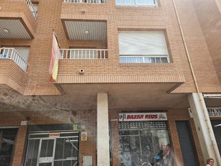 Business premise  Calle jaume i. Local comercial en venta en reus, 115 m, 2 estancias, 1 baño