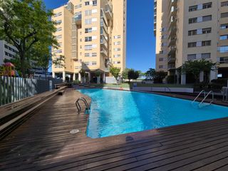 Appartement  Avinguda del mestre rodrigo. Luminosidad y altura en una urbanización exclusiva