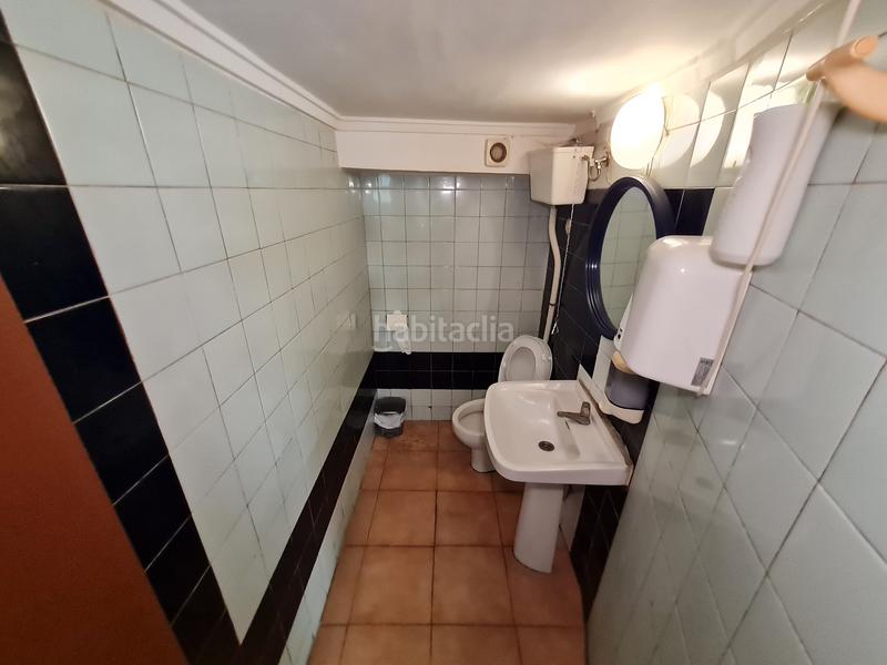 Foto 6d4fc626-fc17-43b8-ab9c-0a6c22360b17. Locale commerciale in La Petxina Valencia