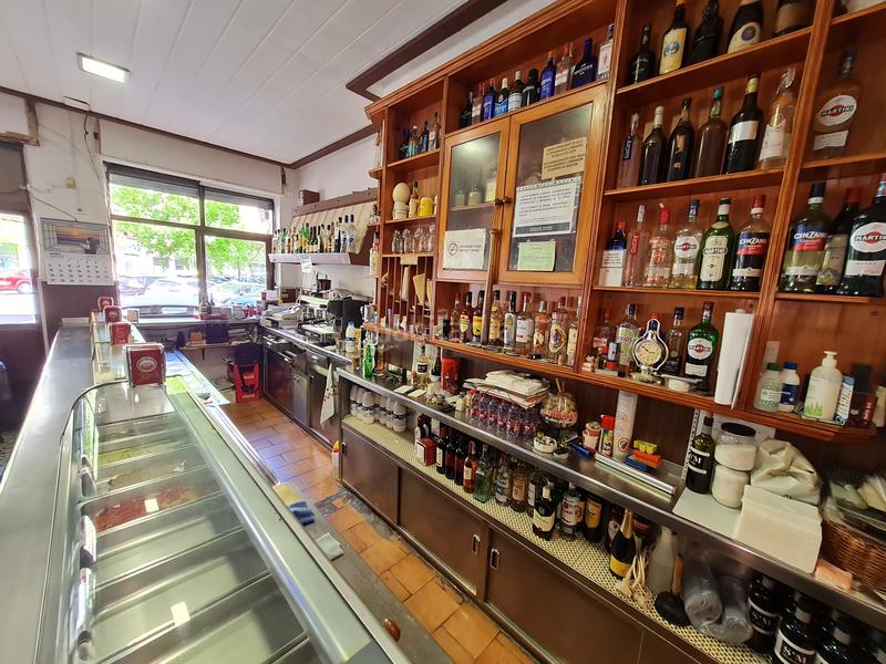 Foto bfe6ae40-51c5-46cc-a3fd-a59a2f784c75. Locale commerciale in La Petxina Valencia