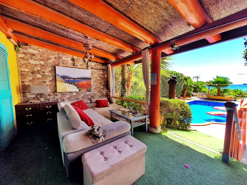 Foto 27b87889-33b7-4f83-92e2-713cb5a0b5a8. Chalet avec cheminée parking piscine dans Cala Marqués Vera