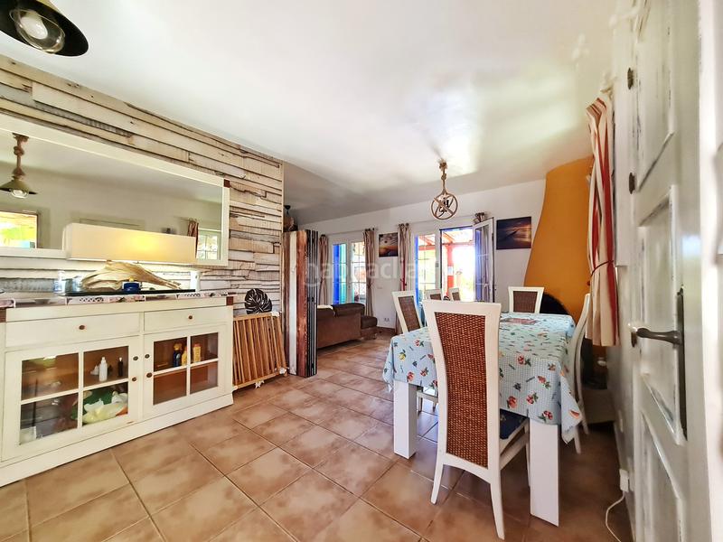 Foto 84f3f1ac-d0cd-4160-8720-ba1b85b9d615. Chalet avec cheminée parking piscine dans Cala Marqués Vera